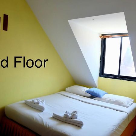 Kaneng Guesthouse Хуа Хин Екстериор снимка
