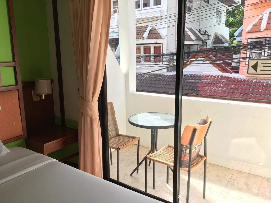 Kaneng Guesthouse Хуа Хин Екстериор снимка